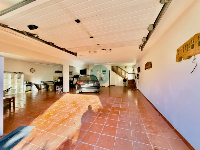 Moradia T4 para Venda em Sabariz Foto 29