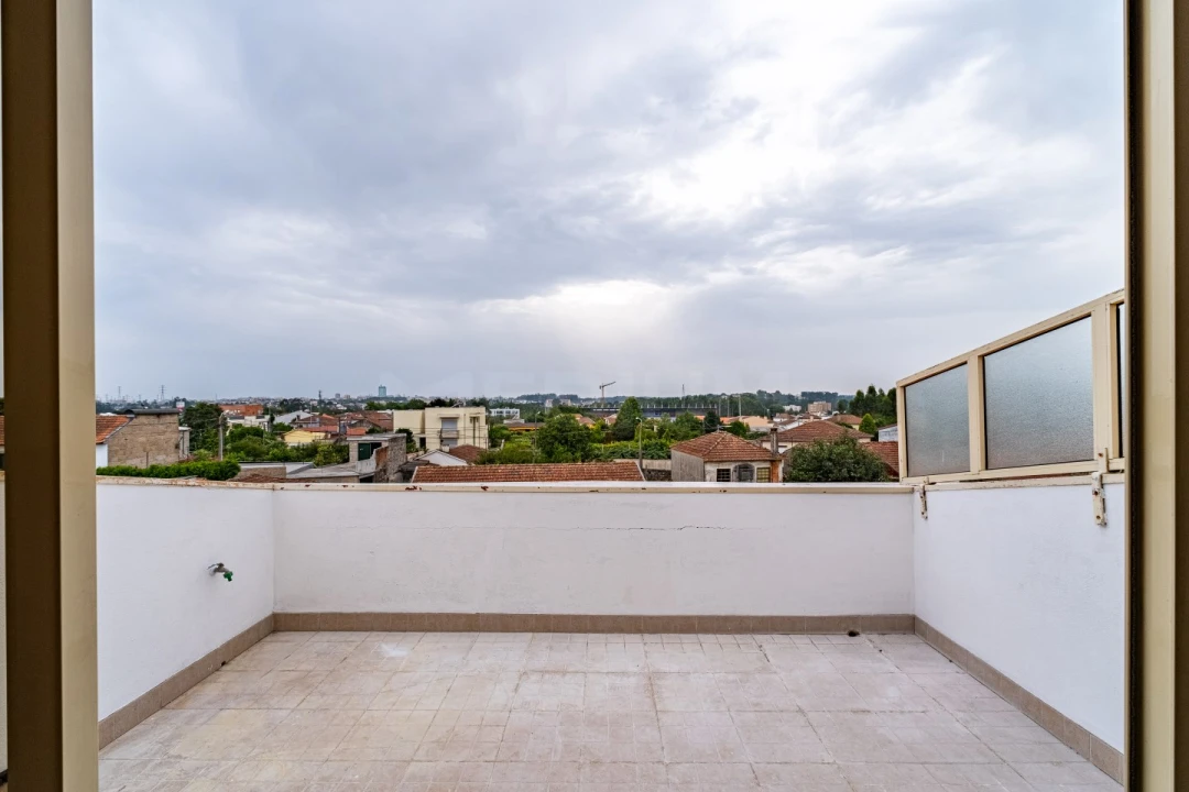 Apartamento T3 para Venda em Nogueira e Silva Escura Foto 25