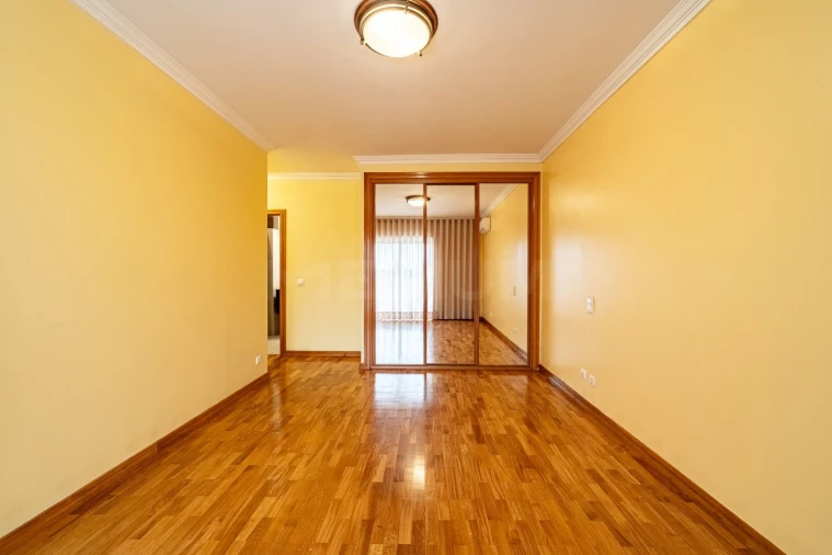 Apartamento T3 para Venda em Nogueira e Silva Escura Foto 14