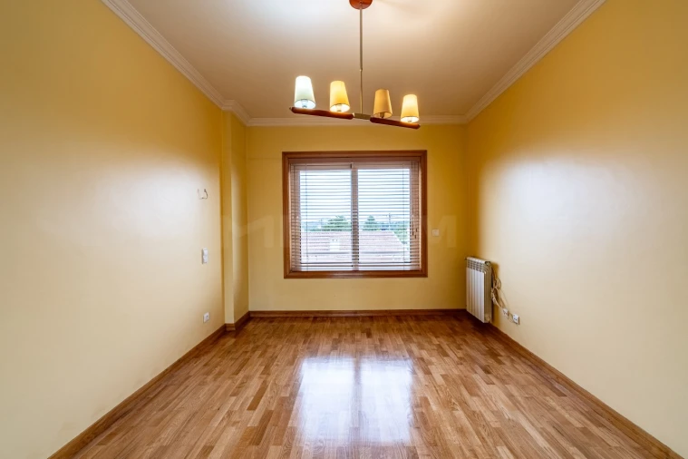 Apartamento T3 para Venda em Nogueira e Silva Escura Foto 16