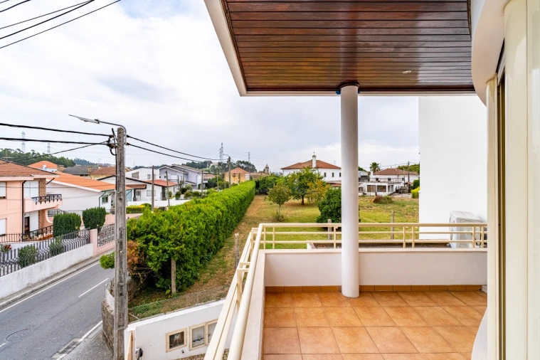 Apartamento T3 para Venda em Nogueira e Silva Escura Foto 23