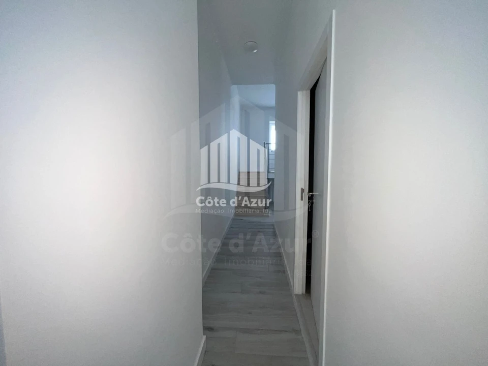 Loja para Venda em Alto do Seixalinho, Santo André e Verderena Foto 11