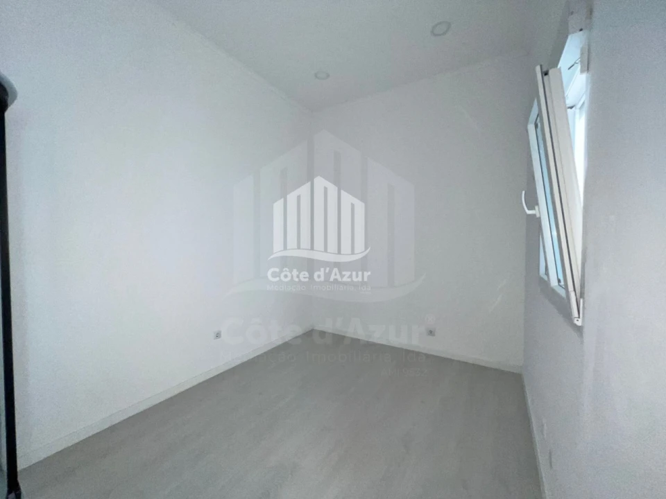 Loja para Venda em Alto do Seixalinho, Santo André e Verderena Foto 12