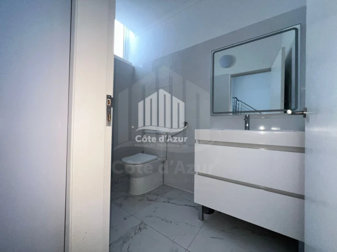 Loja para Venda em Alto do Seixalinho, Santo André e Verderena Foto 5