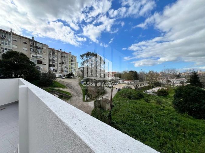 Loja para Venda em Alto do Seixalinho, Santo André e Verderena Foto 18