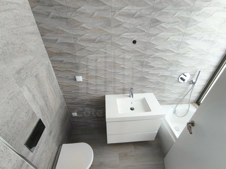 Moradia T3 para Venda em Sesimbra (Santiago) Foto 10