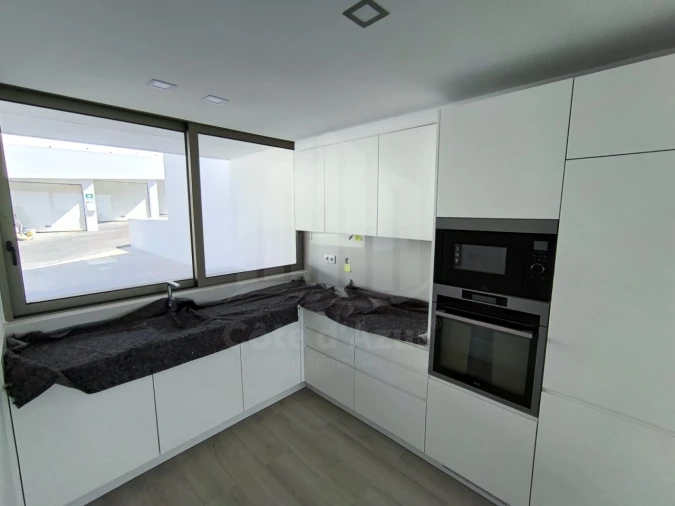 Moradia T3 para Venda em Sesimbra (Santiago) Foto 10