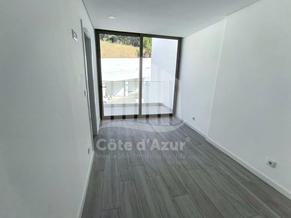 Moradia T3 para Venda em Sesimbra (Santiago) Foto 10