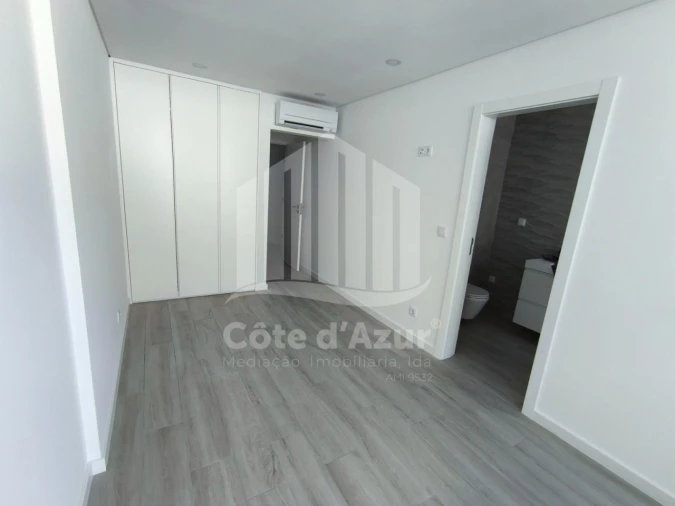 Moradia T3 para Venda em Sesimbra (Santiago) Foto 12