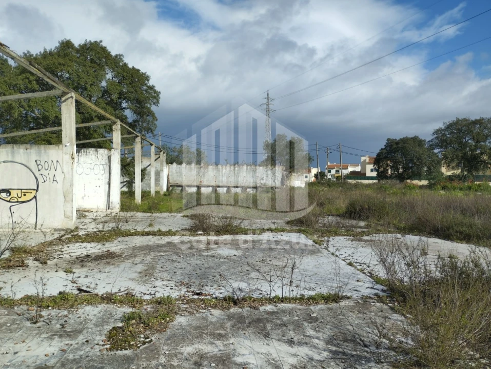 Terreno para Venda em Santo Antonio da Charneca Foto 3