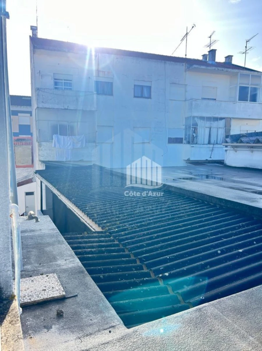 Prédio para Venda em Baixa da Banheira e Vale da Amoreira Foto 11