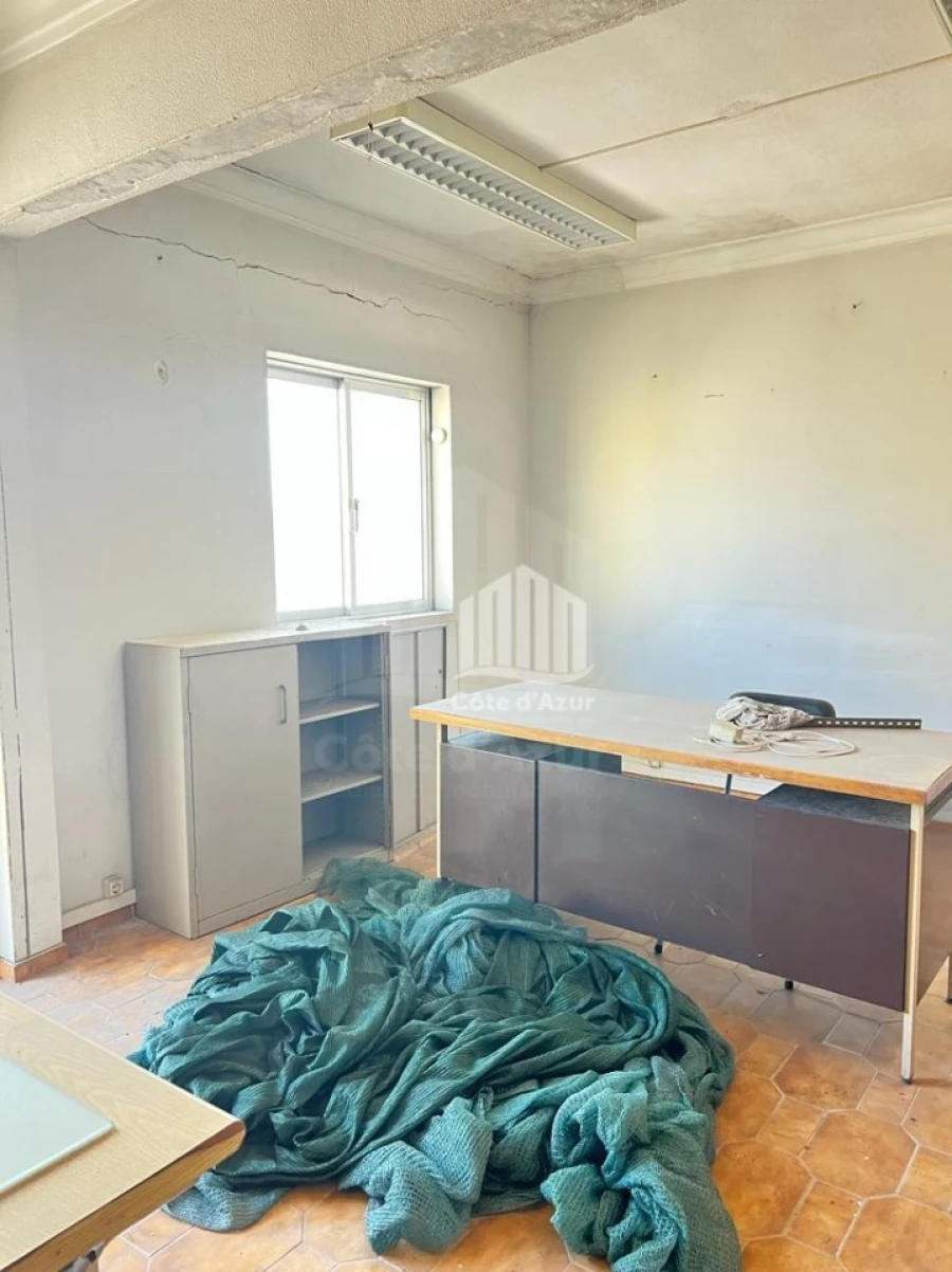 Prédio para Venda em Baixa da Banheira e Vale da Amoreira Foto 18