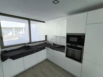 Moradia T3 para Venda em Sesimbra (Castelo)