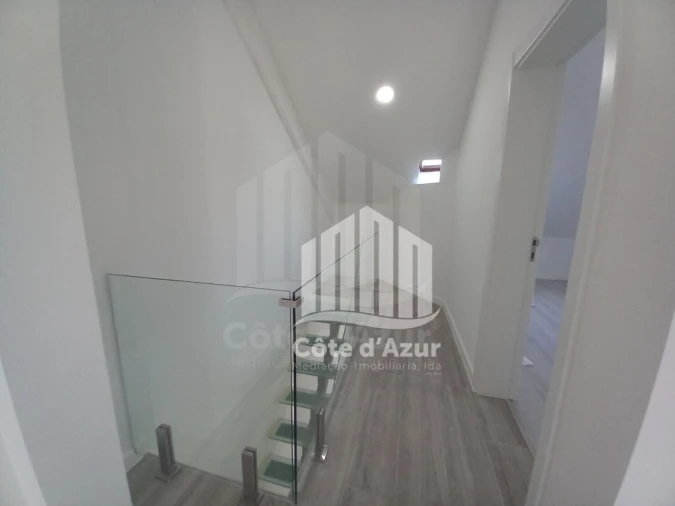 Apartamento T3 para Venda em Costa da Caparica Foto 7