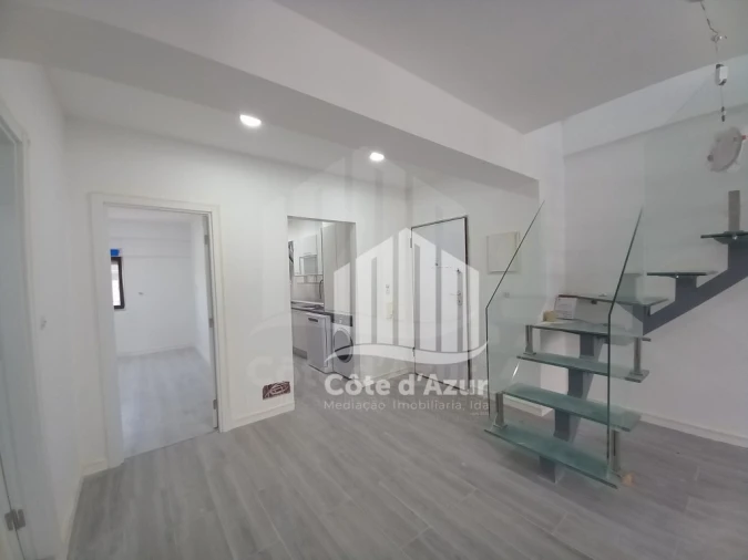 Apartamento T3 para Venda em Costa da Caparica Foto 8