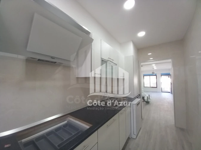 Apartamento T3 para Venda em Costa da Caparica Foto 11