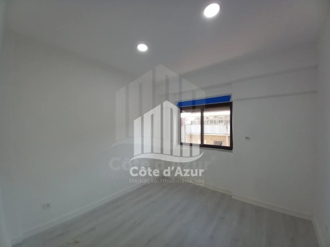 Apartamento T3 para Venda em Costa da Caparica Foto 19