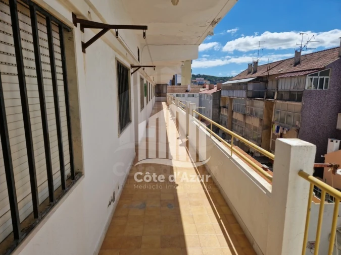 Apartamento T3 para Venda em Costa da Caparica Foto 23