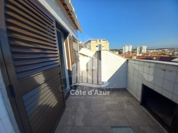 Apartamento T3 para Venda em Costa da Caparica Foto 24