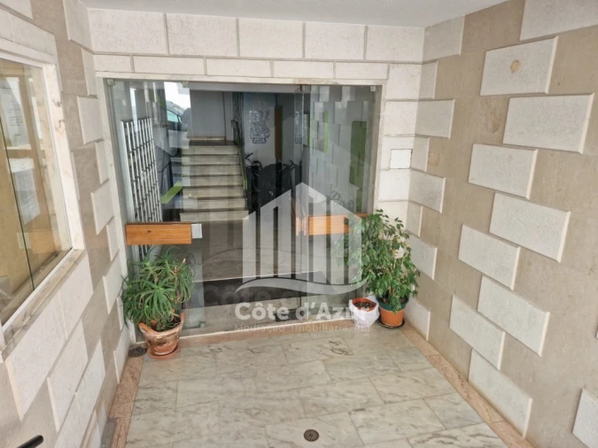 Apartamento T3 para Venda em Costa da Caparica Foto 28