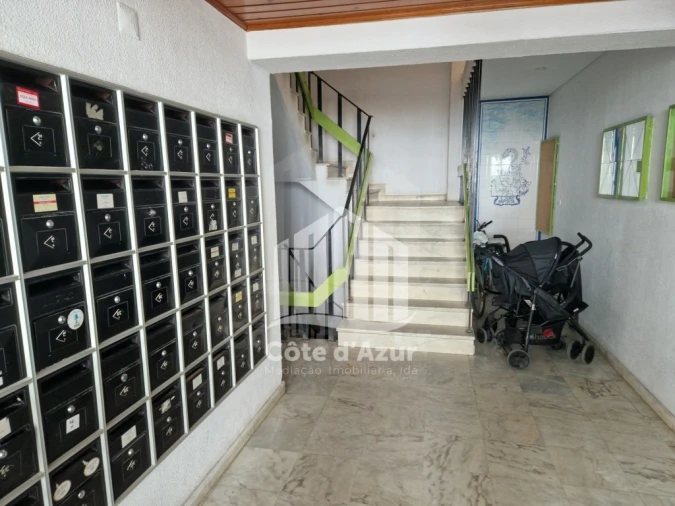 Apartamento T3 para Venda em Costa da Caparica Foto 29