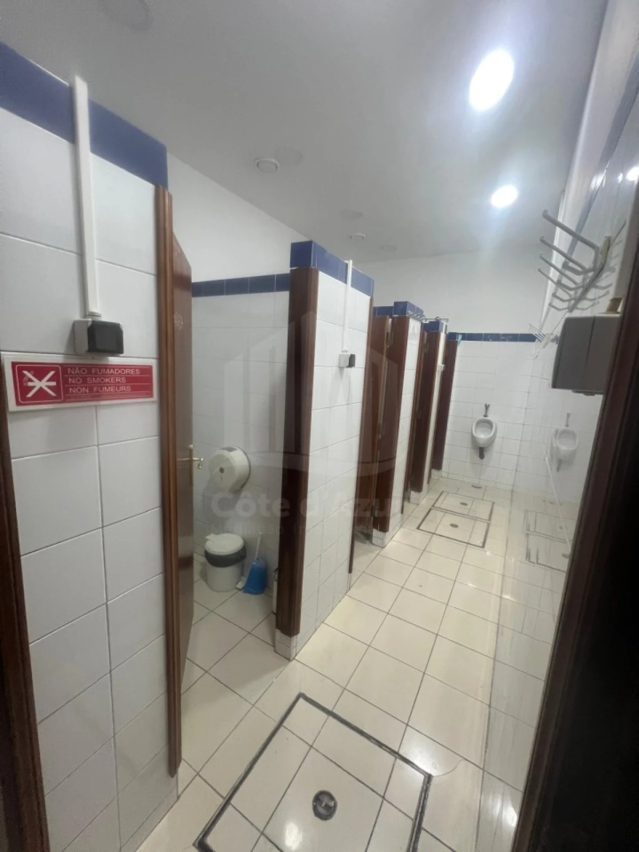 Armazém para Venda em Quinta do Anjo Foto 12