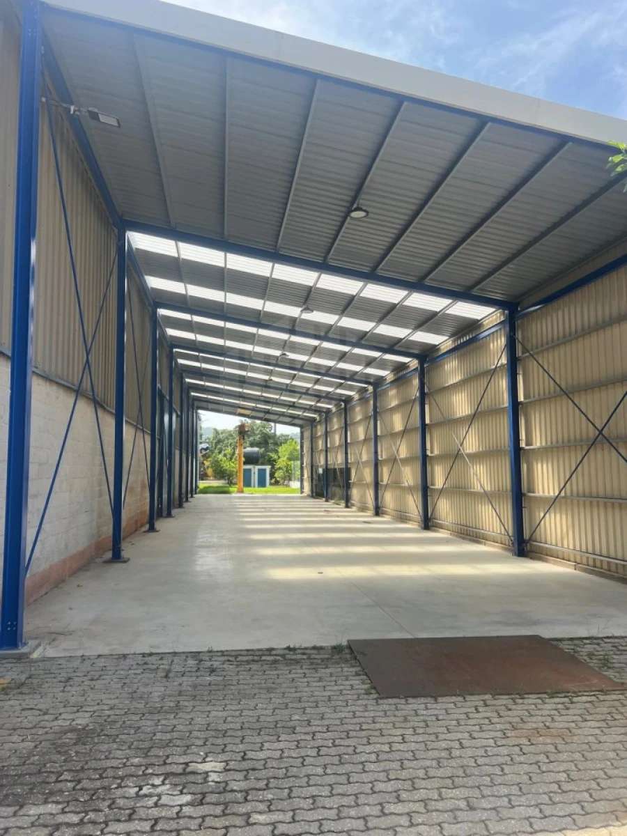 Armazém para Venda em Quinta do Anjo Foto 9