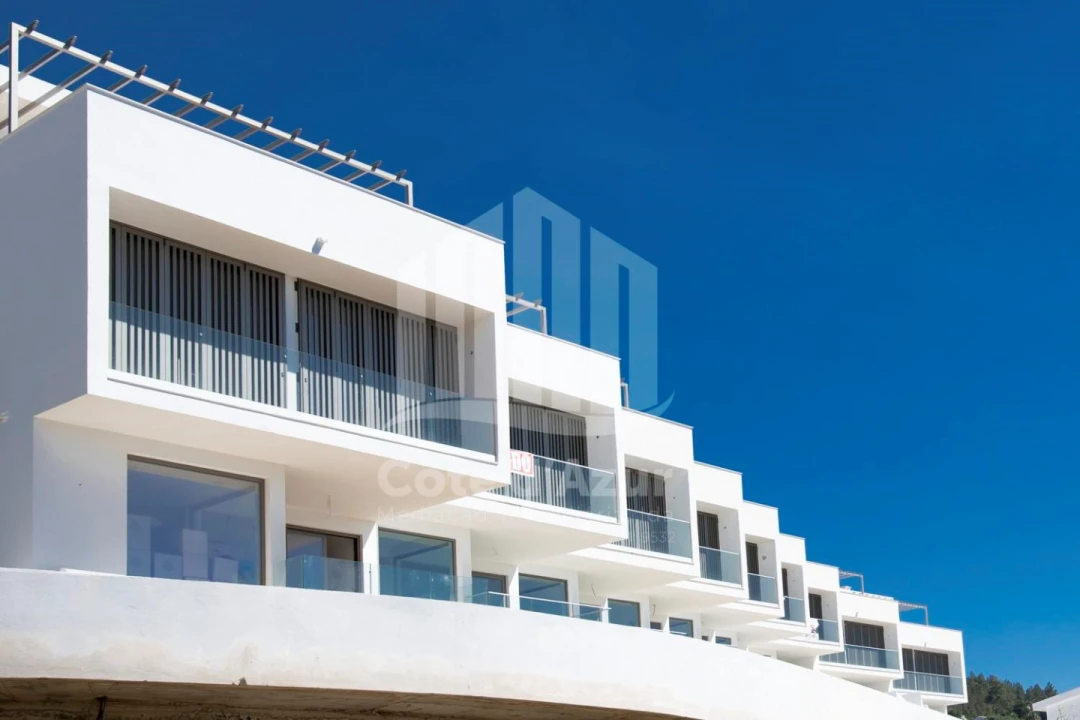 Moradia T3 para Venda em Sesimbra (Santiago) Foto 1