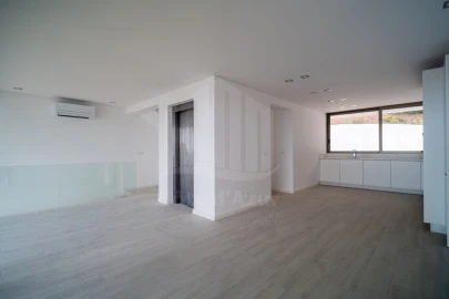Moradia T3 para Venda em Sesimbra (Santiago)