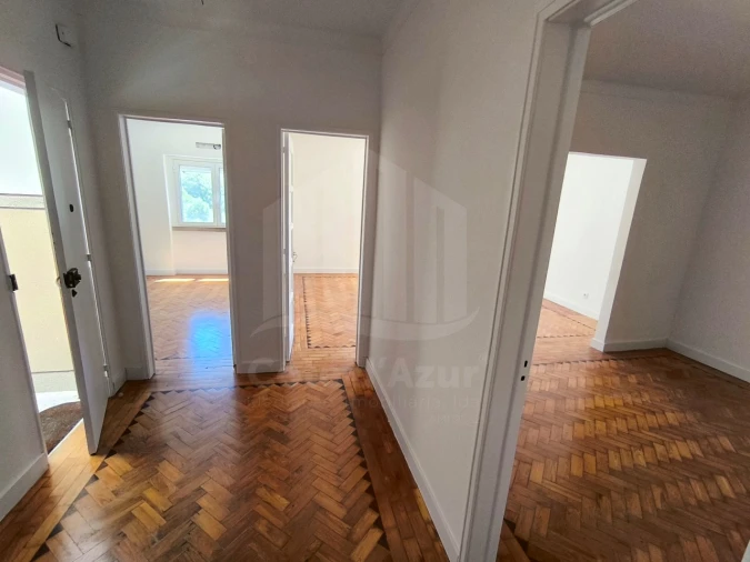 Apartamento T2 para Venda em Sesimbra (Santiago) Foto 3