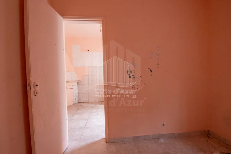 Moradia T1 para Venda em Sesimbra (Castelo) Foto 31