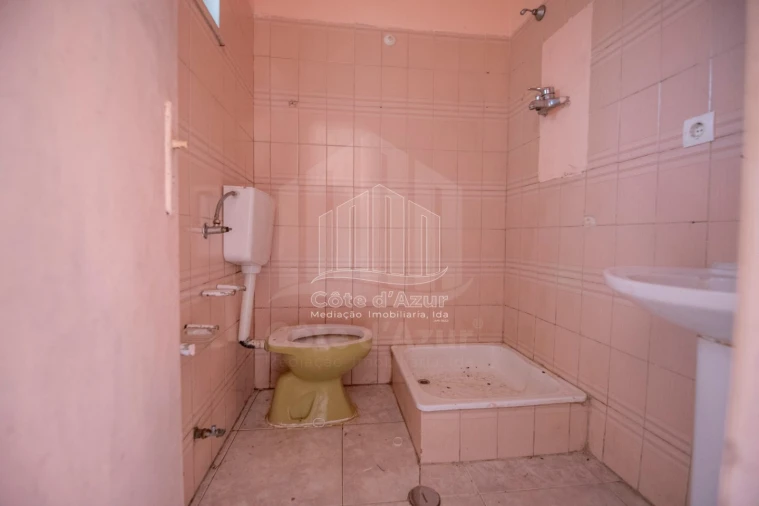 Moradia T1 para Venda em Sesimbra (Castelo) Foto 33