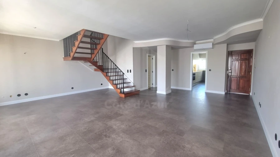 Apartamento T3 para Venda em Sesimbra (Santiago) Foto 2