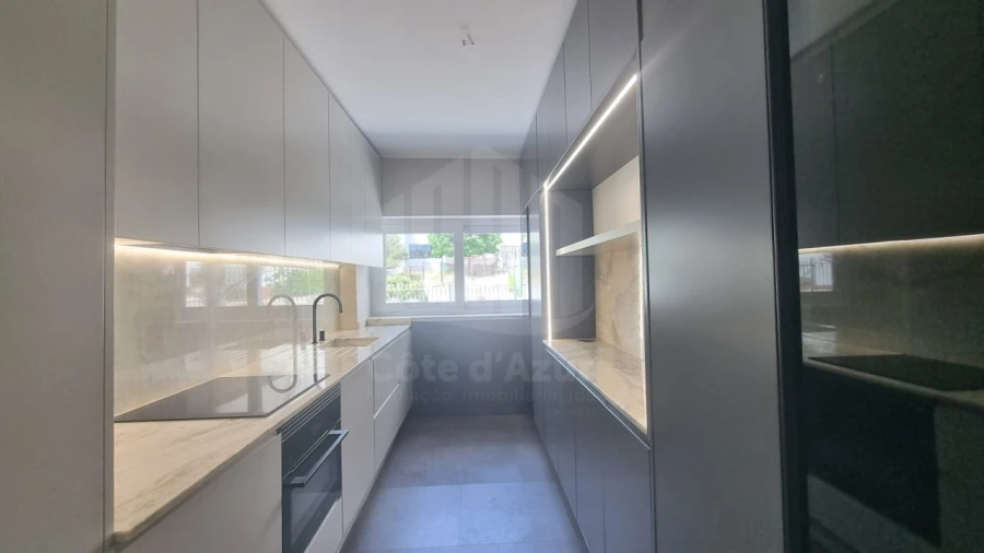 Apartamento T3 para Venda em Sesimbra (Santiago) Foto 10