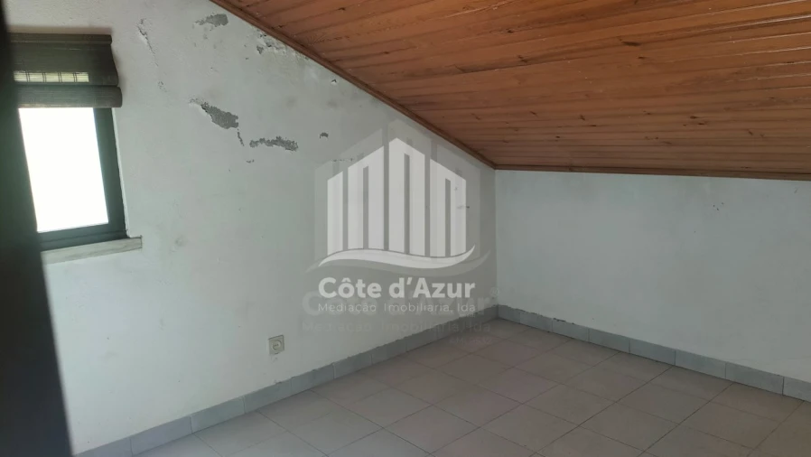 Moradia T2 para Venda em Sesimbra (Castelo) Foto 7