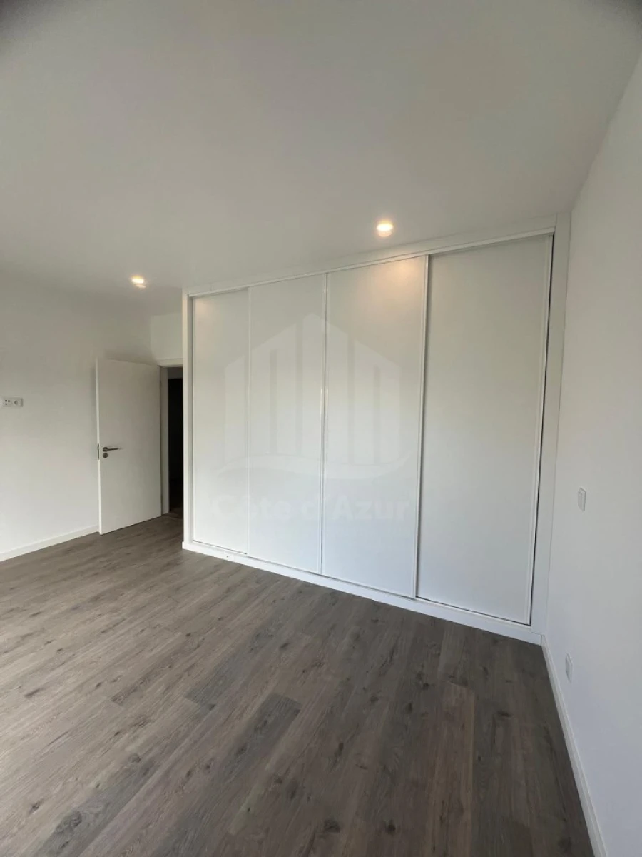 Moradia T4 para Venda em Palmela Foto 9