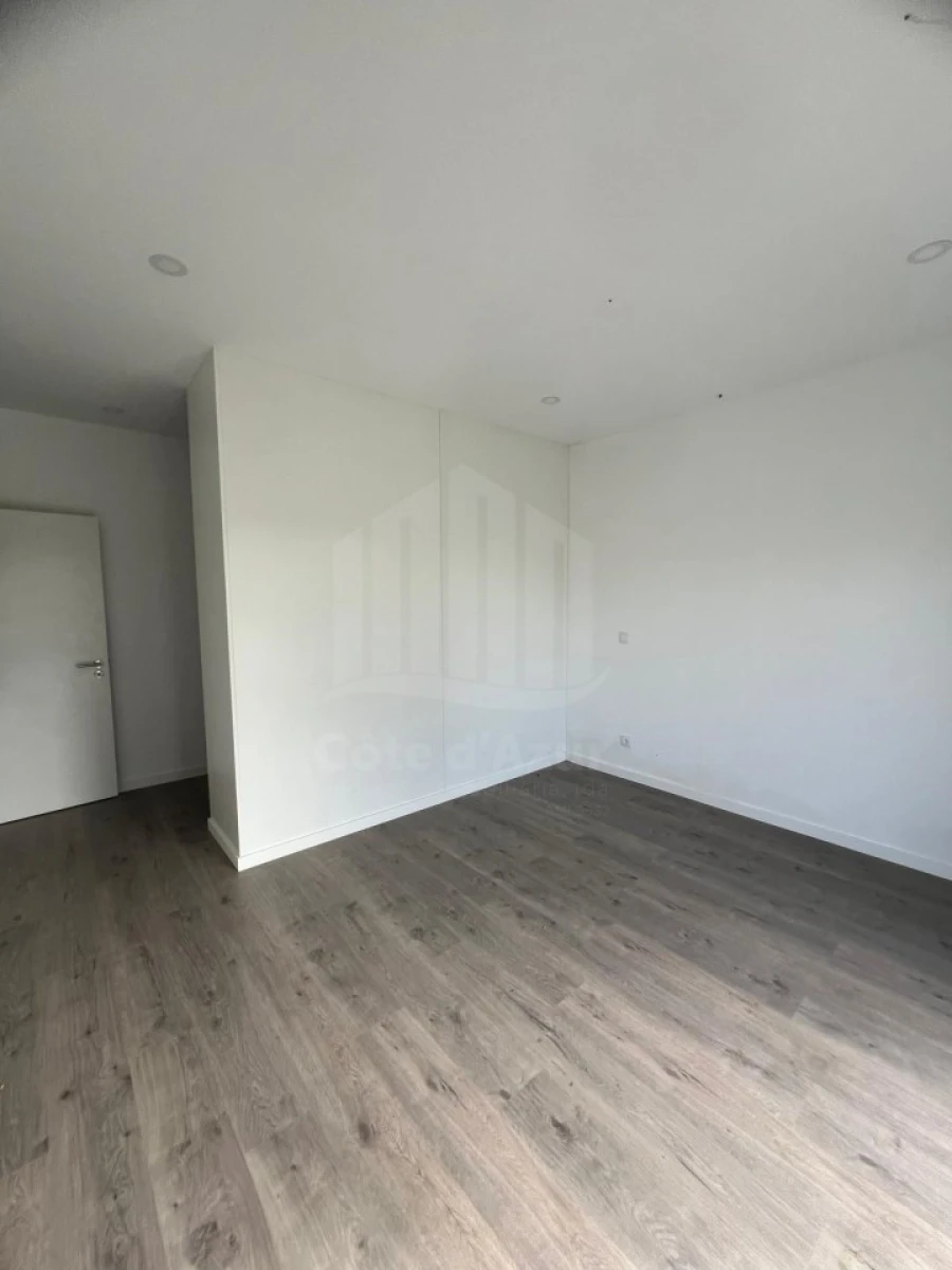 Moradia T4 para Venda em Palmela Foto 17