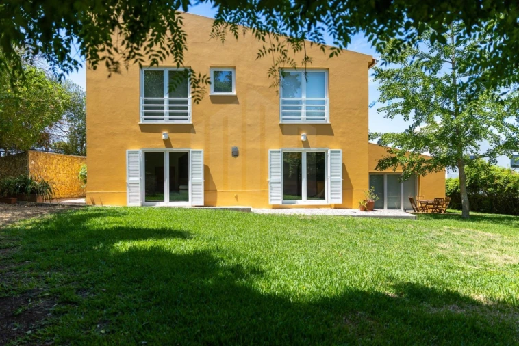 Moradia T5 para Venda em Azeitão (São Lourenço e São Simão) Foto 4