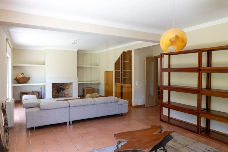 Moradia T5 para Venda em Azeitão (São Lourenço e São Simão) Foto 10