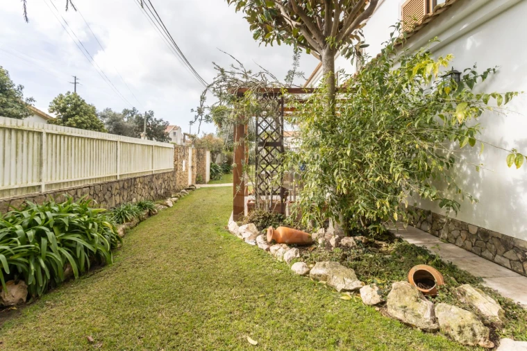 Moradia T4 para Venda em Sesimbra (Castelo) Foto 7