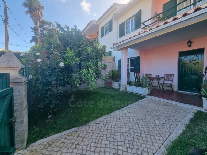 Moradia T3 para Venda em Sesimbra (Castelo)