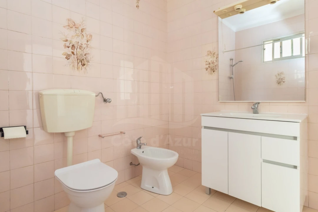 Moradia T2 para Venda em Quinta do Conde Foto 36