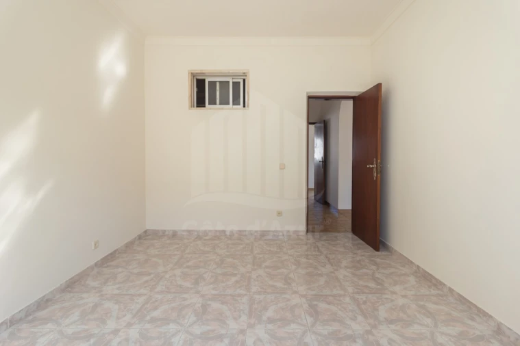 Moradia T2 para Venda em Quinta do Conde Foto 39