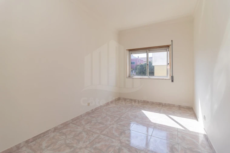 Moradia T2 para Venda em Quinta do Conde Foto 40