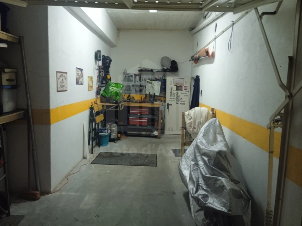 Garagem para Venda em Sesimbra (Castelo) Foto 2