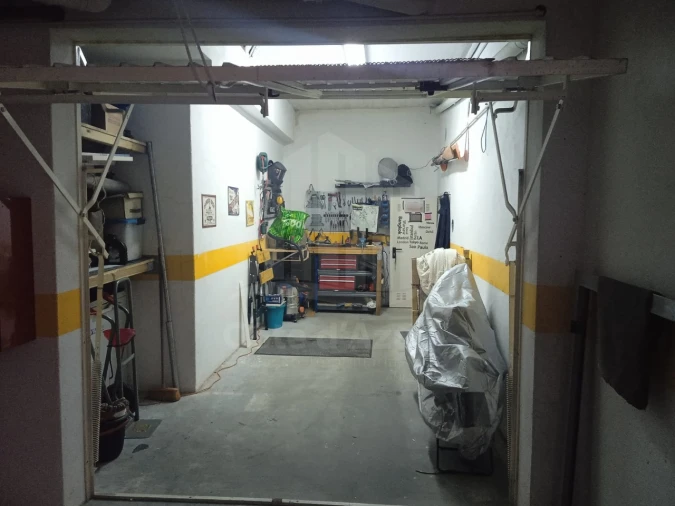 Garagem para Venda em Sesimbra (Castelo) Foto 1