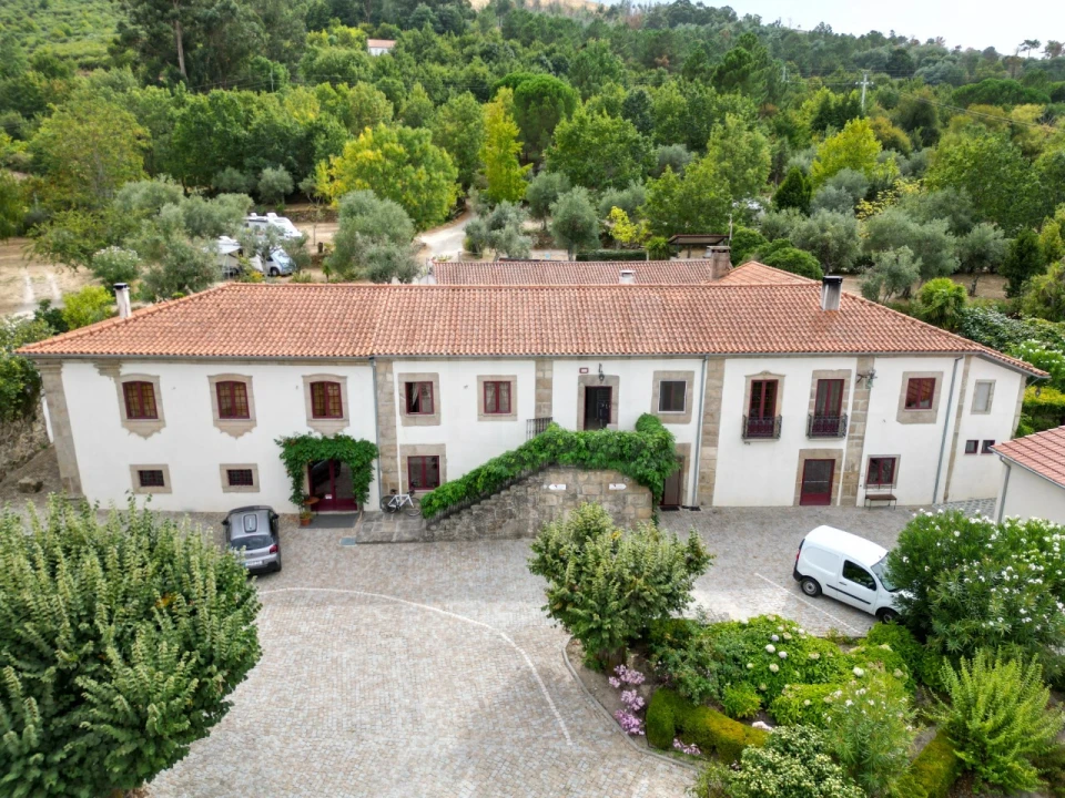 Quinta para Venda em Melo e Nabais Foto 1