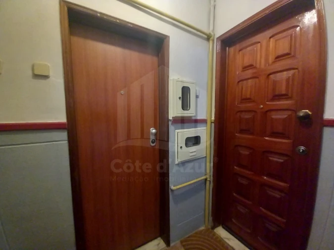 Apartamento T1 para Venda em Baixa da Banheira e Vale da Amoreira Foto 2