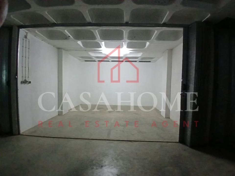 Garagem para Venda em Portimão Foto 3