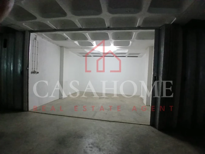 Garagem para Venda em Portimão Foto 2